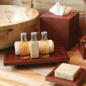 Bathroom Set in Rubberwood